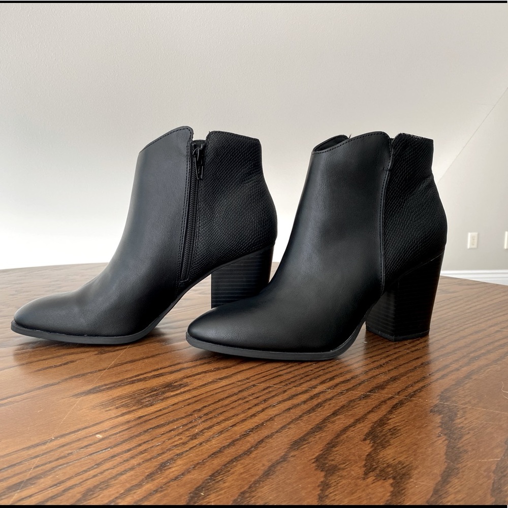 Black Size 10 Sun + Stone Graceyy Booties